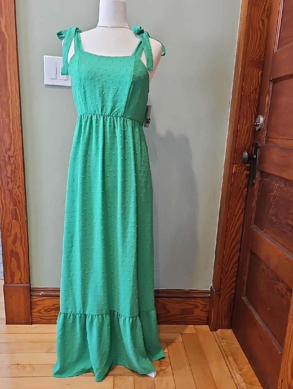 SO Green Tie-Shoulder Maxi Dress